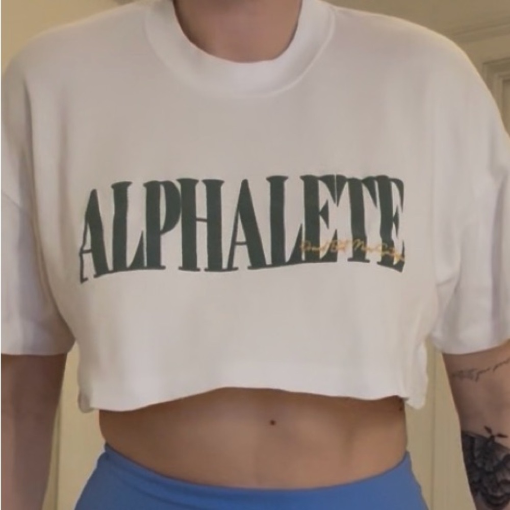 Alphalete Women's White Crop Top